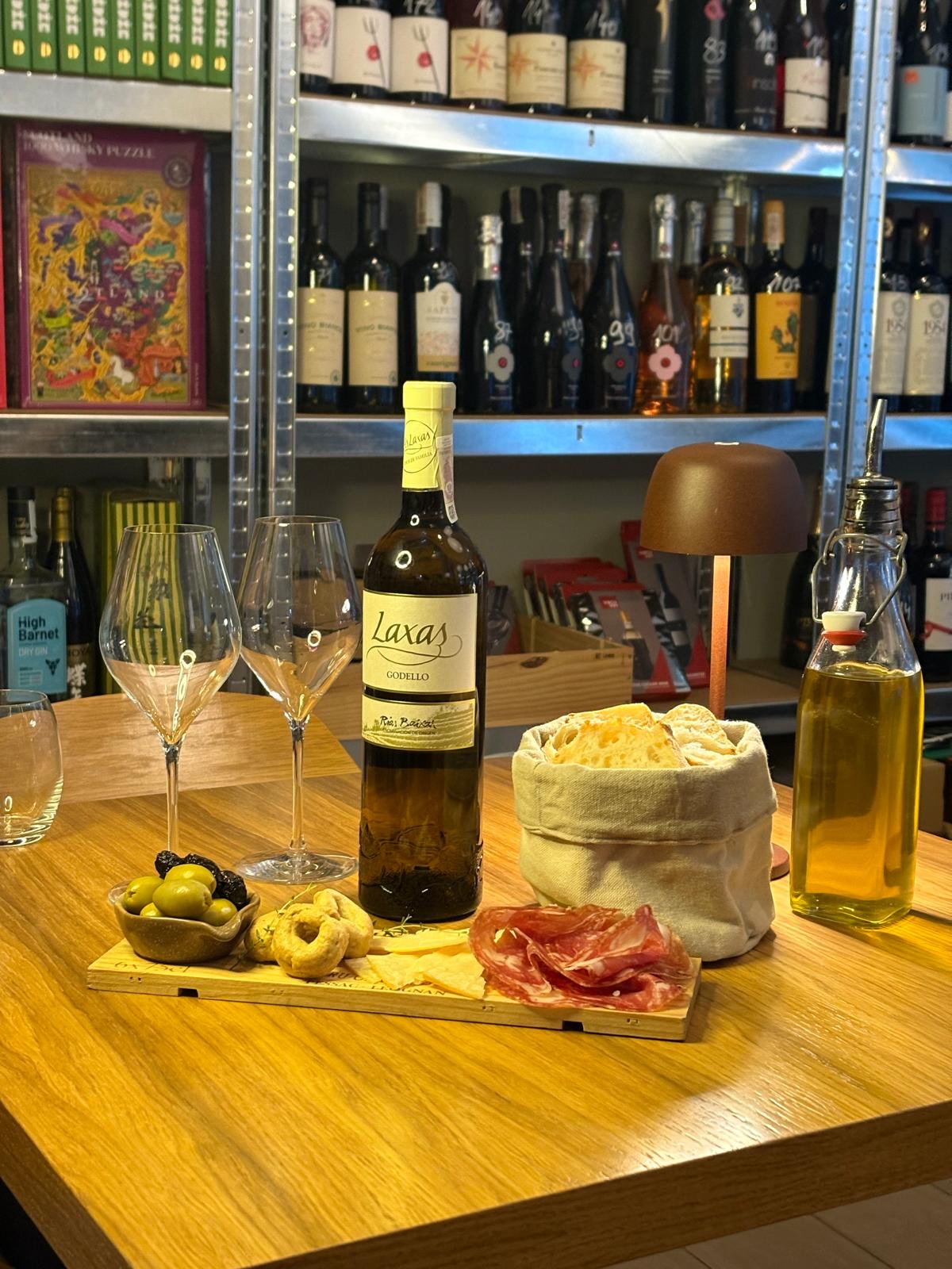Tasting menu – cheese and charcuterie with wine Warsaw