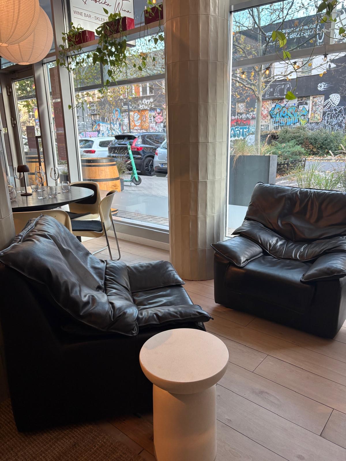 Wine bar Warsaw city centre – Republika Wina